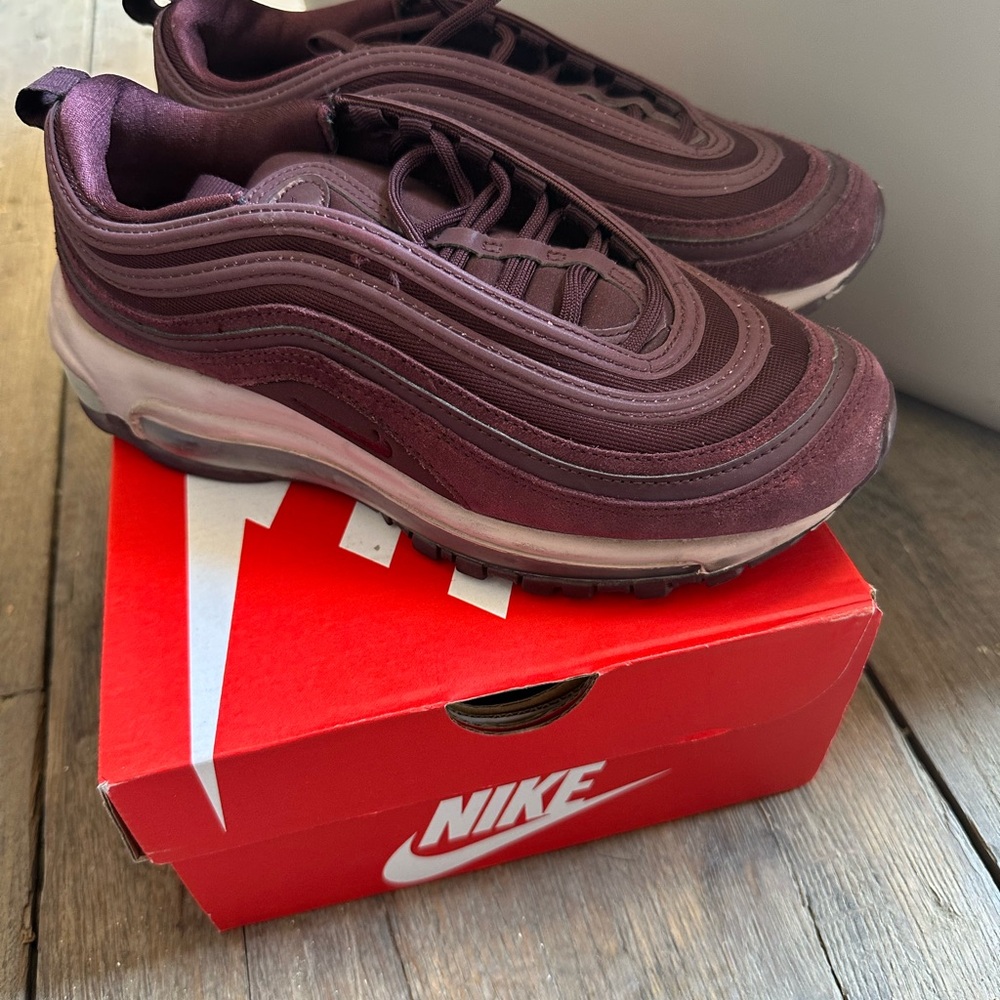 Nike Air Max 97 in Deep Maroon